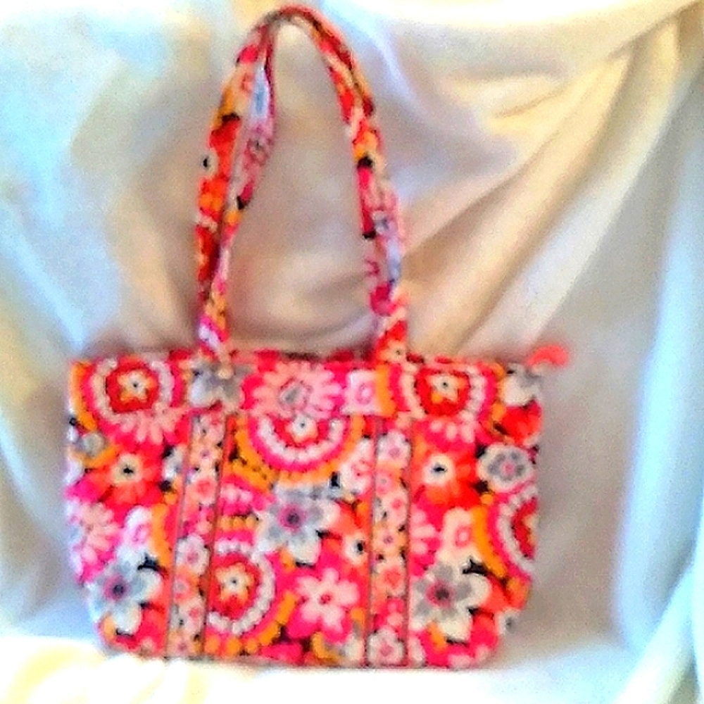 NWT Discontinued Vera Bradley Cherry/Orange Tote